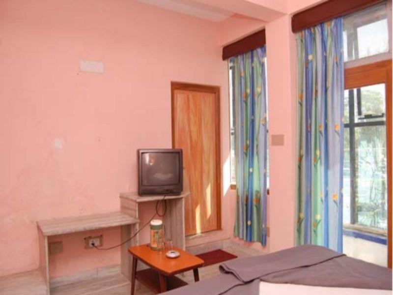 Hotel Yatri Udaipur Ngoại thất bức ảnh